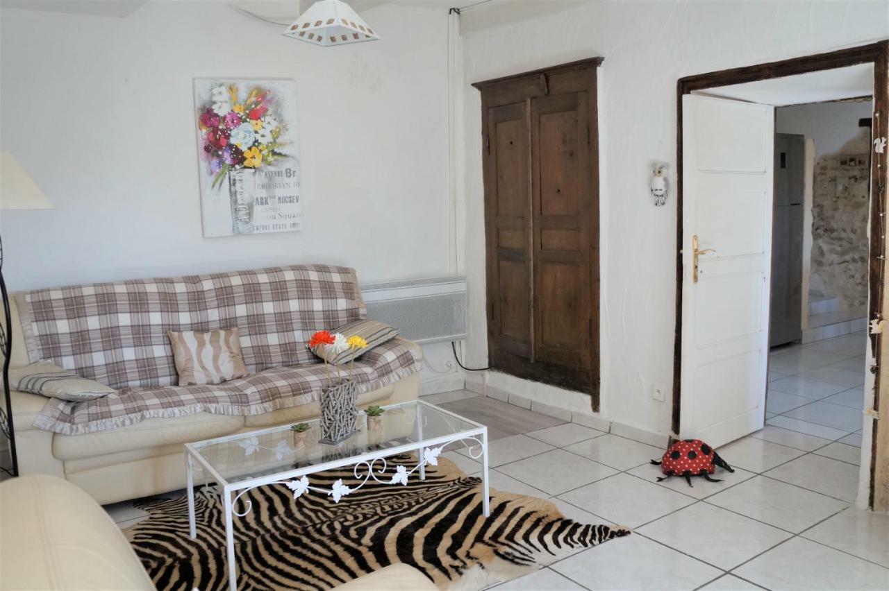 Gîte **** le refuge des fées Saint-Julien-du-Gua Extérieur photo